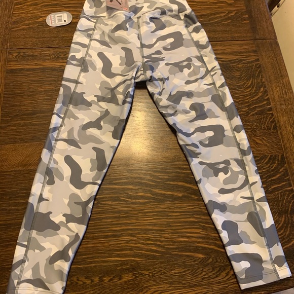 Camo leggings - Picture 1 of 2